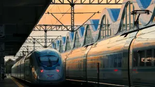 Гърция остава без железопътен транспорт в началото на процеса за трагедията в Темпи