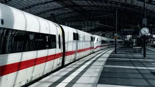 Стачка спря метрото в Хамбург и наруши автобусния транспорт