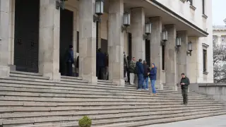 Опашки пред БНБ, нумизмати се редиха от зори за монетата на Кръстьо Сарафов