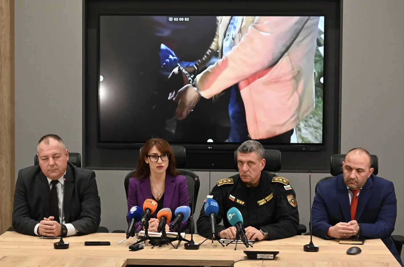 ГДБОП разби международна група за фалшиви евро и наркотрафик