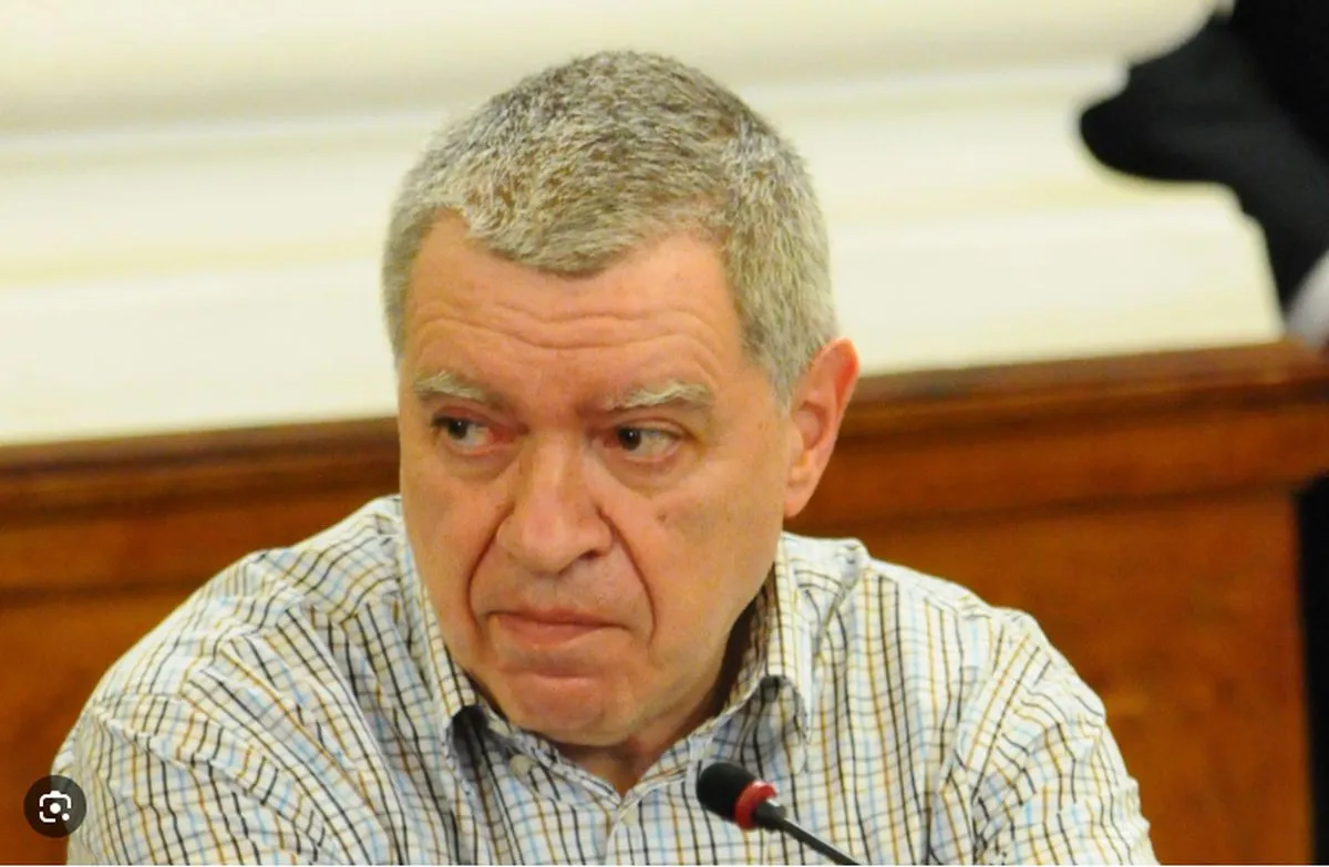 "Една голяма плюс две малки": Михаил Константинов разкри формулата за стабилен кабинет