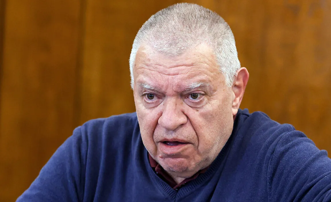"Една голяма плюс две малки": Михаил Константинов разкри формулата за стабилен кабинет