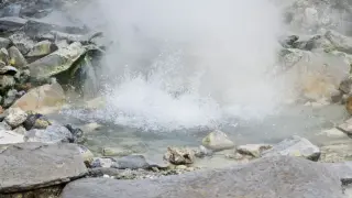Минерална вода със 76°С извира край родопско село