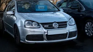 VW разкри проблем с батерията на електромобилите си, връща близо 100 хил. в сервиз