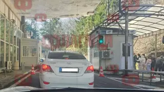 Километрична опашка от коли на границата при Малко Търново