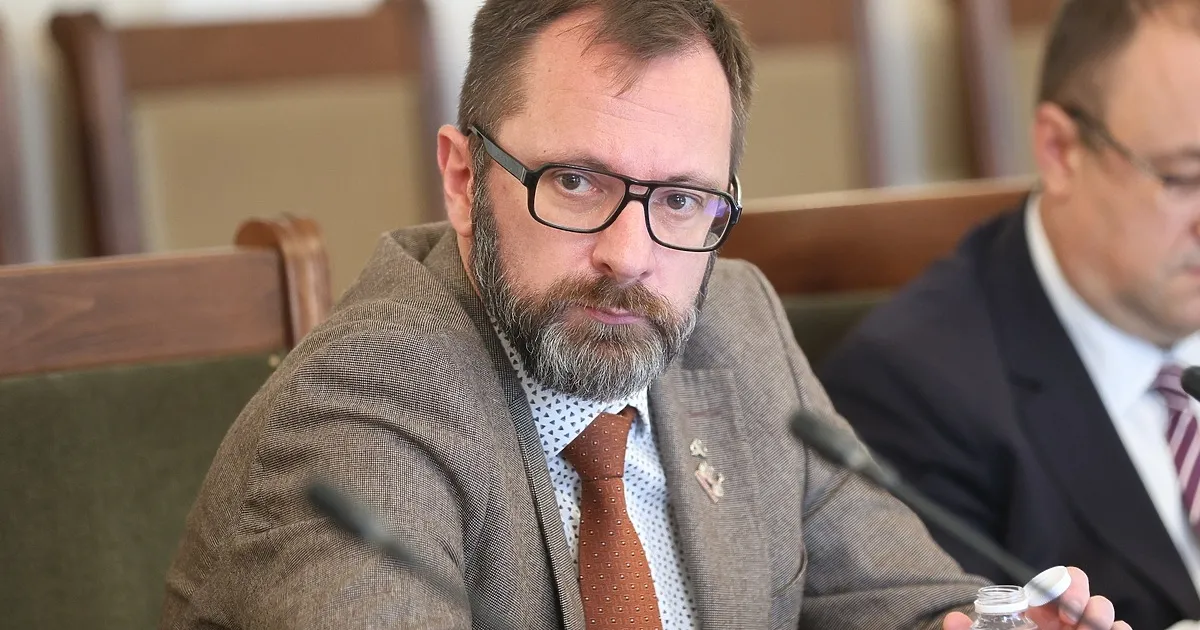 Бившият шеф на АПИ отвърна на критиките: Не ме притеснява проверката – да я покажат