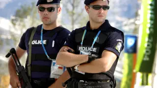 Арестуваха млад българин след серия обири в Гърция