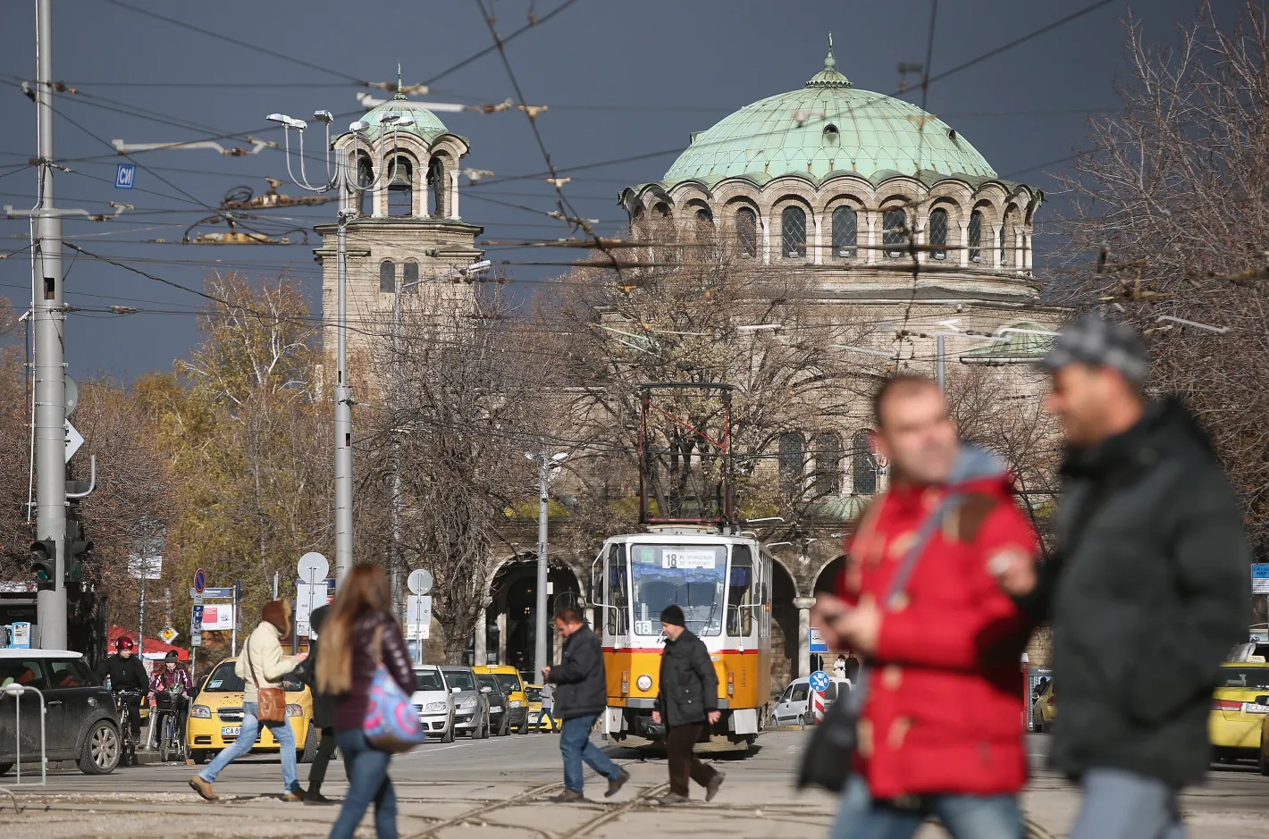 Синоптикът Янков прогнозира рязка промяна на времето: Затопляне до 20°C, а после студ, дъжд и сняг
