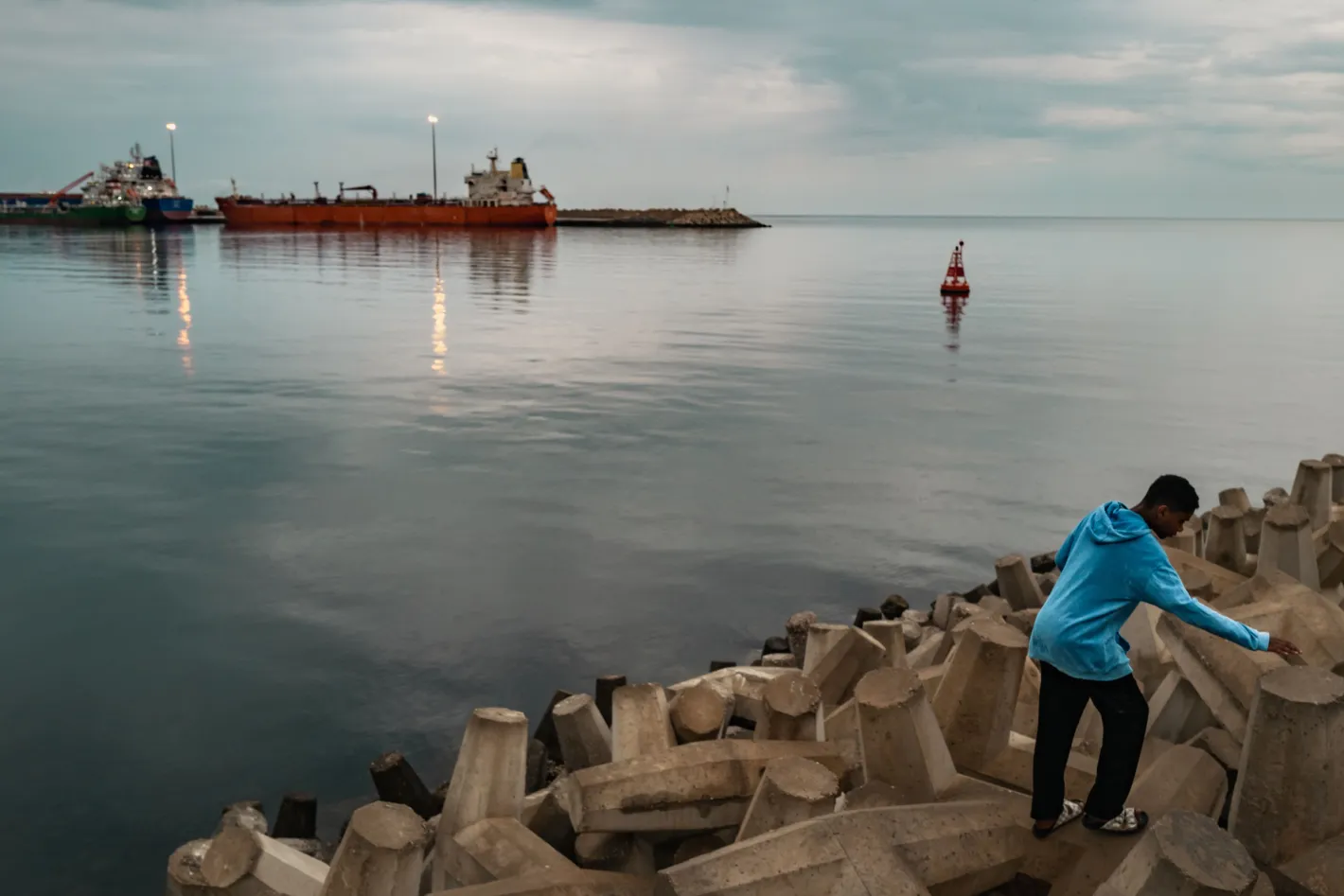 Лъчезар Богданов: Ако Ормузкият проток остане затворен с месеци, цените скачат с още 15-17%