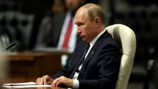 Путин събра олигарсите: Иска пари за войната и бюджета
