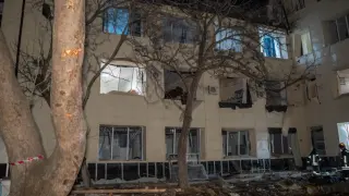 Масиран руски удар с жертви в цяла Украйна, поразен е родилен дом Снимки