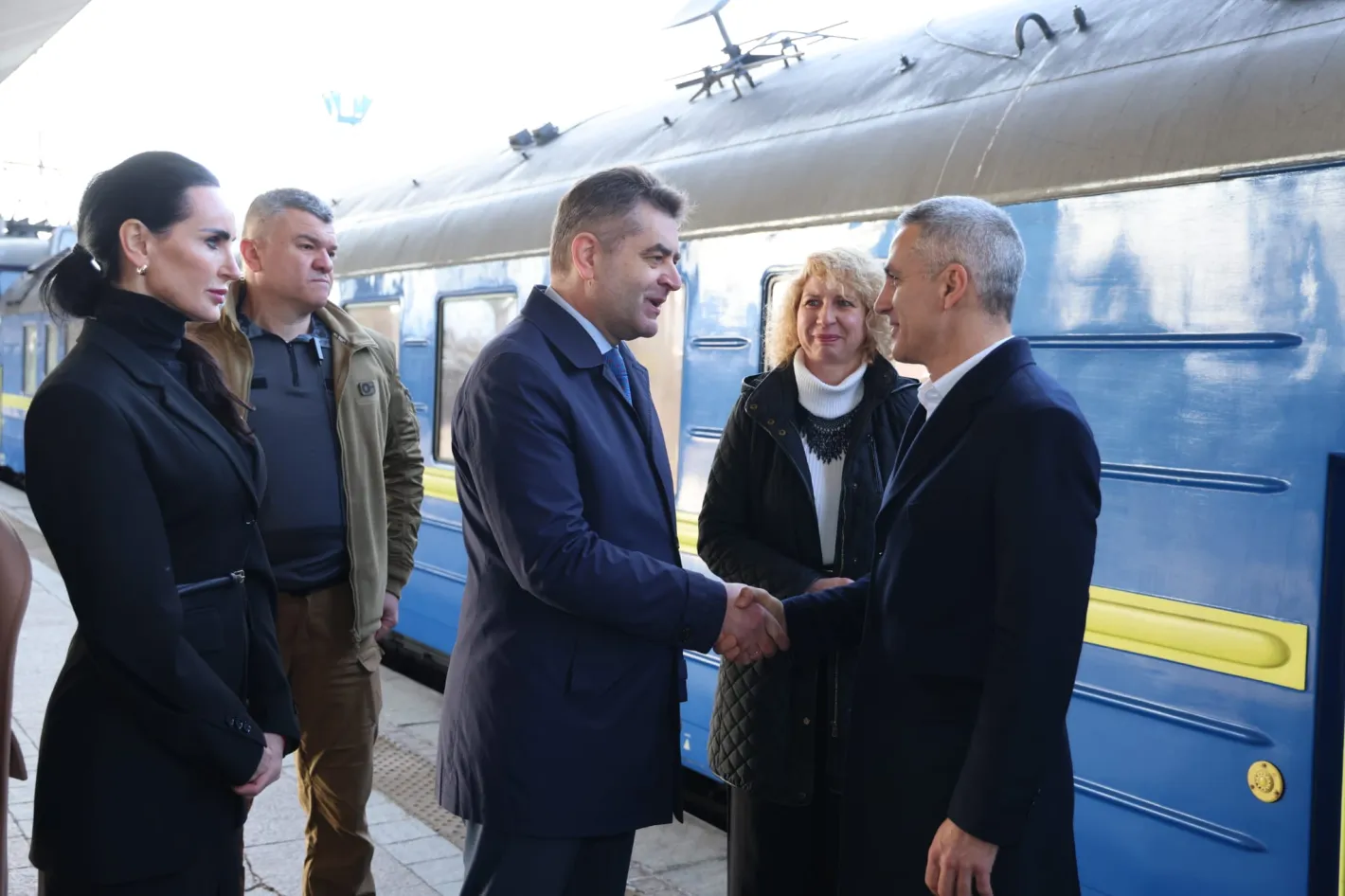 Гюров и министри от служебния кабинет са на посещение в Украйна