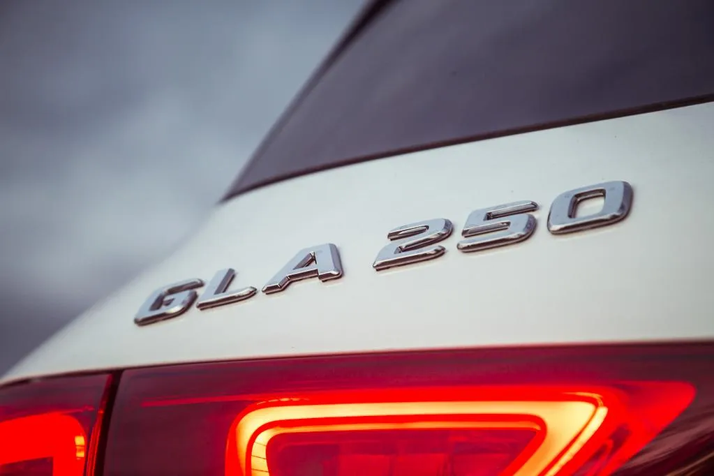 Mercedes-Benz GLA бе показан официално преди световната премиера