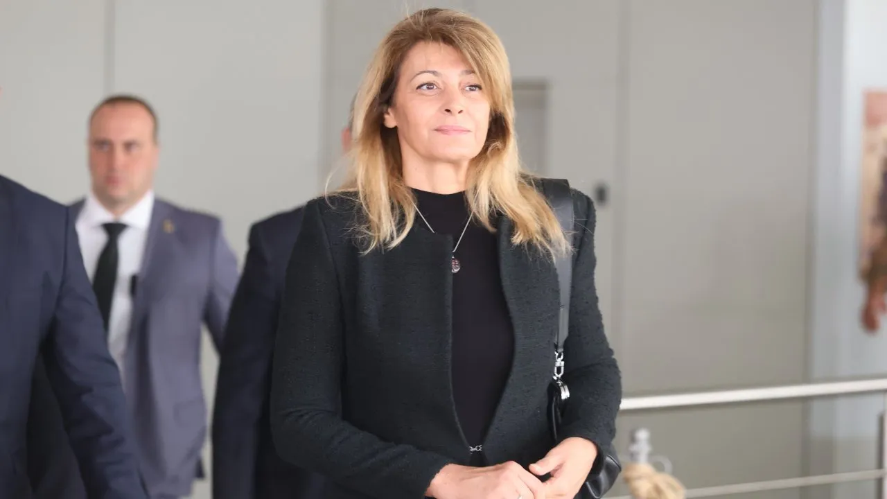 Десислава Радева предупреди за фалшив профил в социалните мрежи
