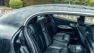 Луксозна капсула на времето: Продава се уникален седан Bugatti от 90-те години