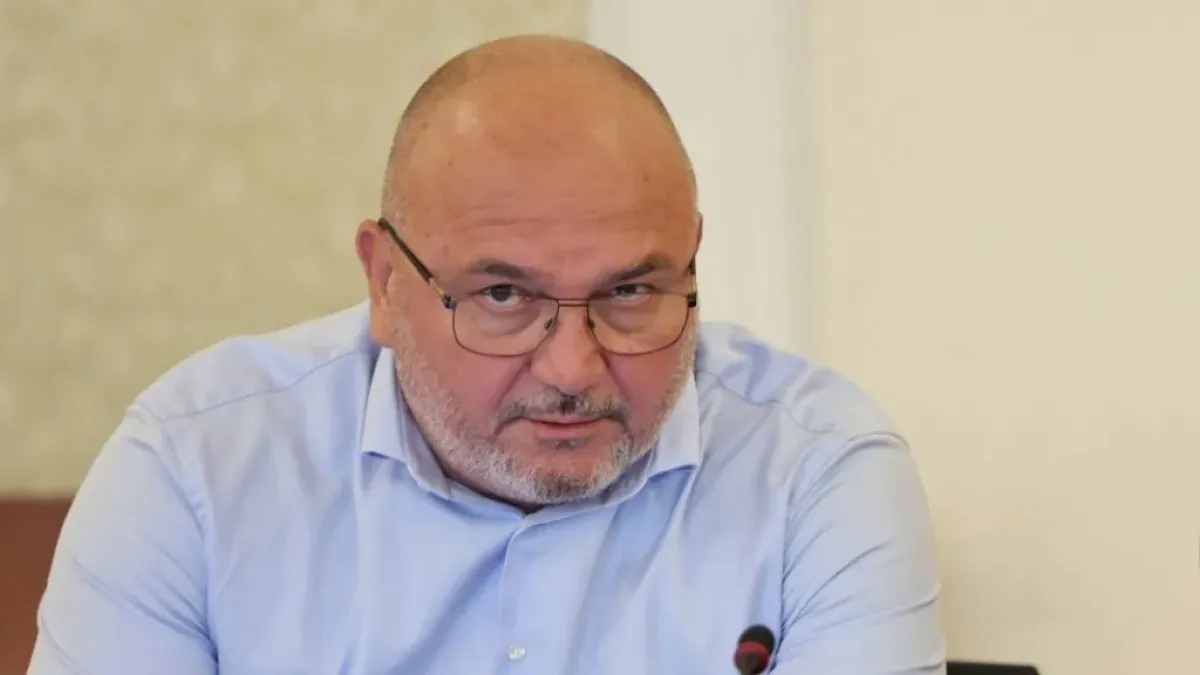 Дацов: Кризисният щаб трудно ще овладее поскъпването
