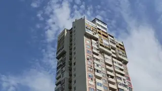 Недопустима постъпка: Майка и дете залети с течност в София