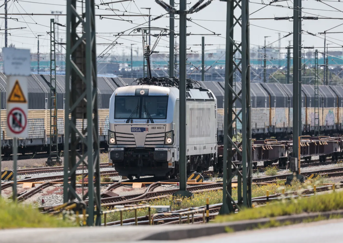Нападател в Сиатъл опита да бутне мъж пред влак на метрото Кадри
