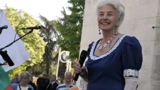 Илка Александрова: Янка Рупкина е изписана от болница в кома