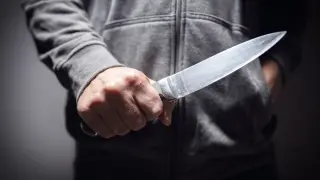 Мъж спаси продавачка от въоръжен бандит