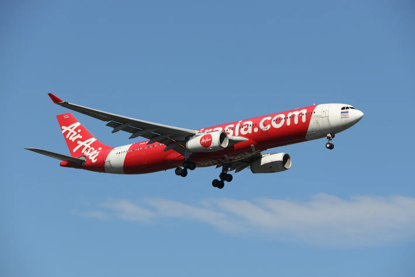 AirAsia X съкращава 10% от полетите си заради Близкия изток