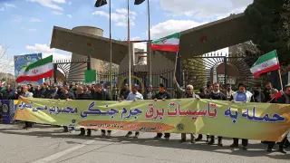 Иранците създават „живи щитове“, за да защитят важни обекти от атаки
