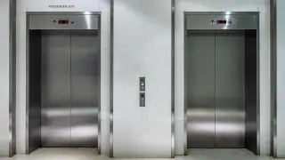 Стана ясно първите етажи плащат ли за асансьор?