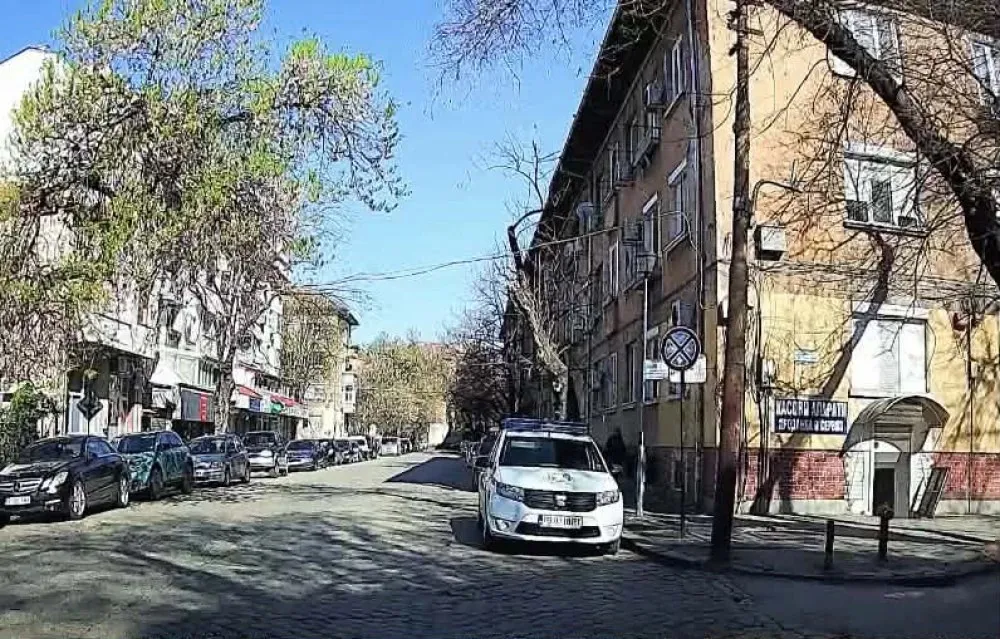 Пловдивчани: Полицaи, спрели в нарушение, налагат глоби