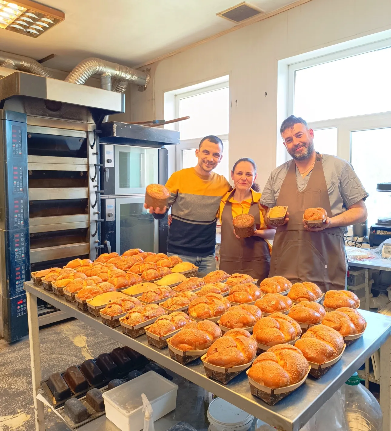 Козунаци с кауза спасяват детски животи в цяла България