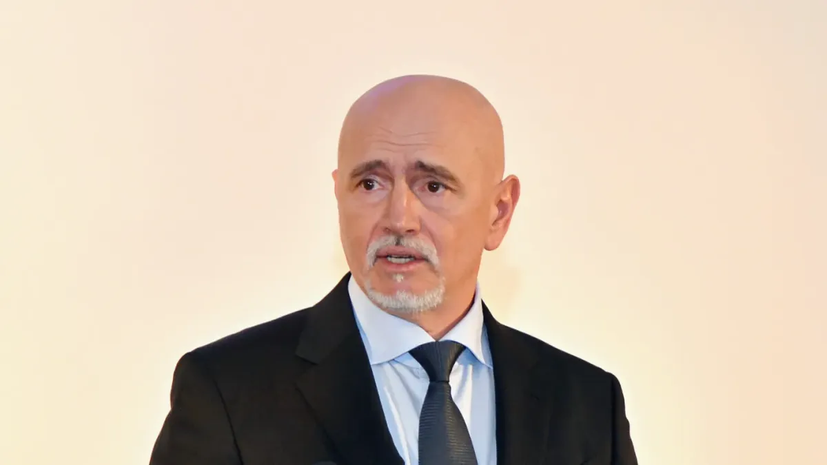 Милионерът Ник Събев: "Еконт" спира доставката до адрес
