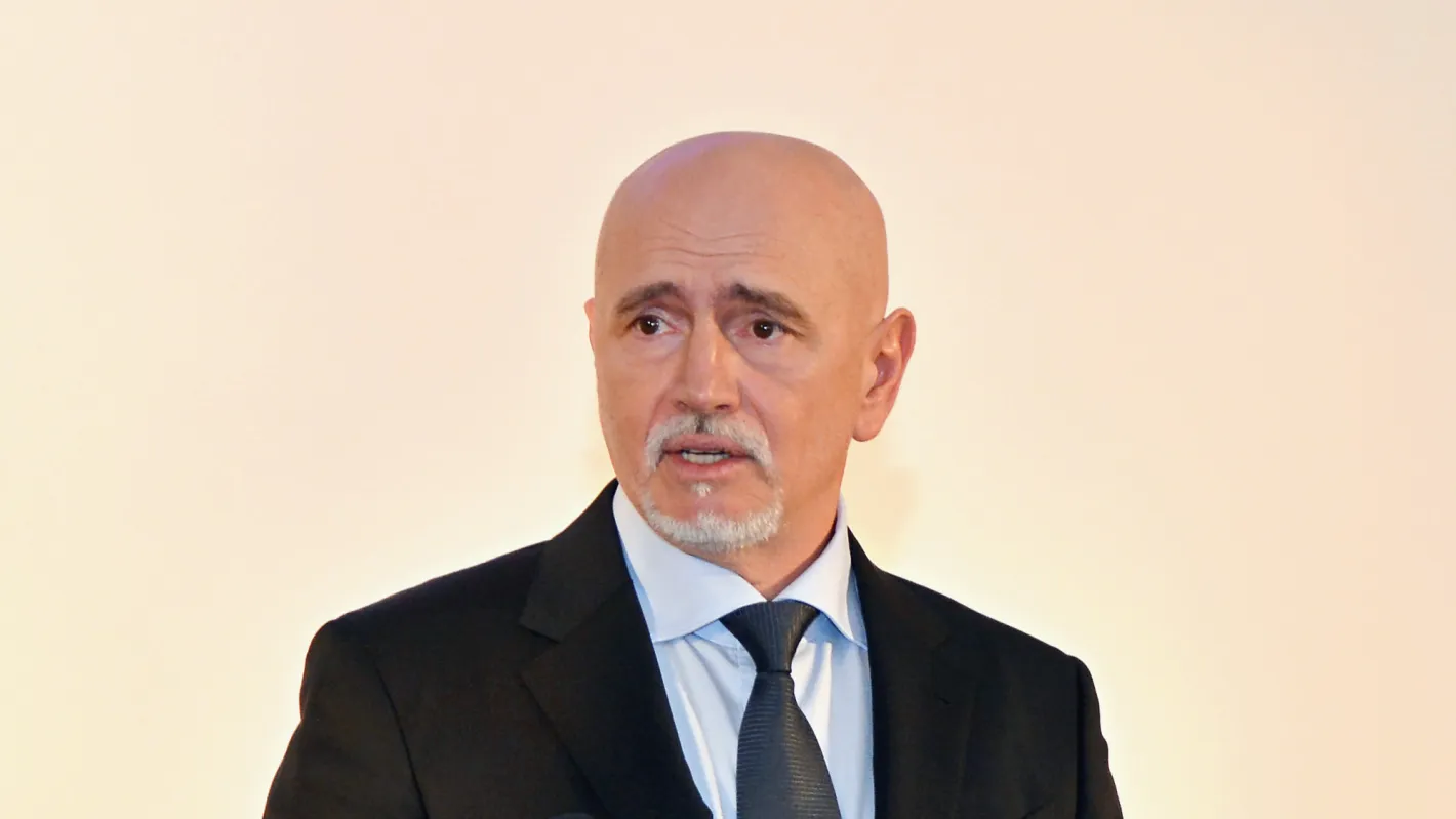 Милионерът Ник Събев: "Еконт" спира доставката до адрес
