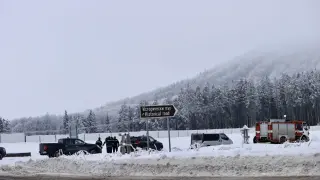 Поставиха плоча в памет на шестимата убити на "Петрохан" и Околчица
