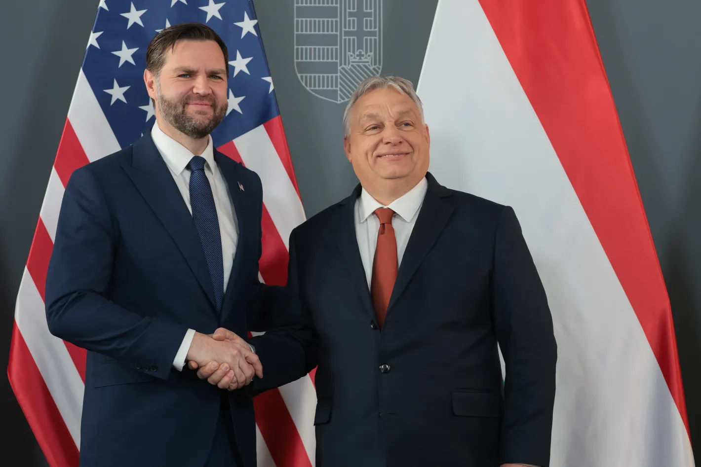 Белият дом: Унгария ще поръча от САЩ ракетни системи за 700 млн. долара