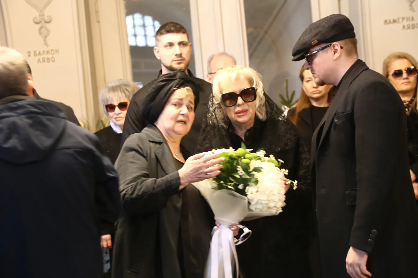 България се прощава с великия Михаил Белчев, съпругата му ридае: Не знам как се живее без него