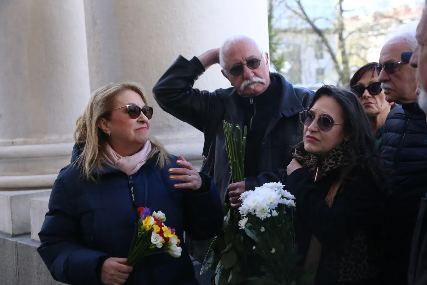 България се прощава с великия Михаил Белчев, съпругата му ридае: Не знам как се живее без него