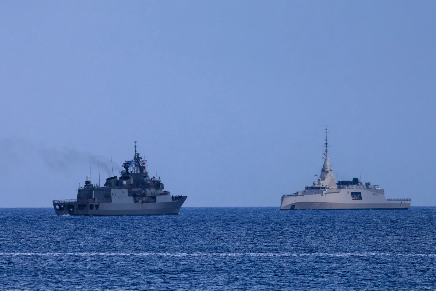 Великобритания с военен отговор на руските подводници: Путин, виждаме ви