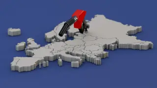 Първи на Балканите и втори в ЕС: България сред страните с най-евтини горива