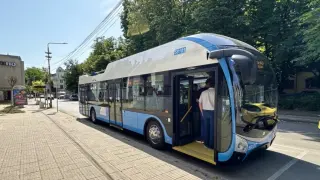 Шофьор на автобус опита да прибере рестото на пътник в наш град