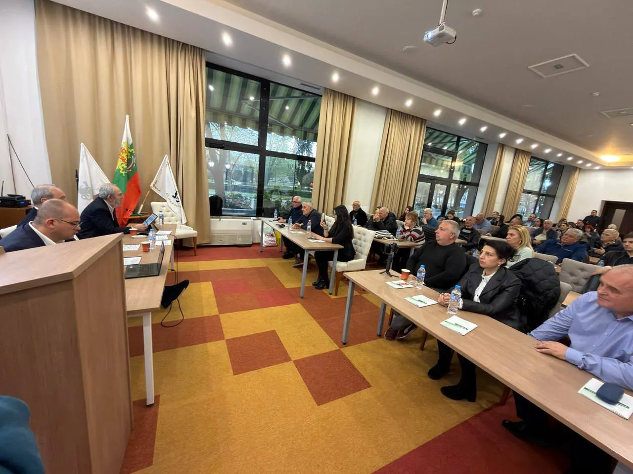 Виктор Папазов и Любомир Христов в Русе: Кражбите от втория пенсионен стълб трябва да бъдат спрени