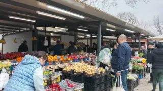 Скъпо ли? Пловдивчани окупираха пазарите преди Великден