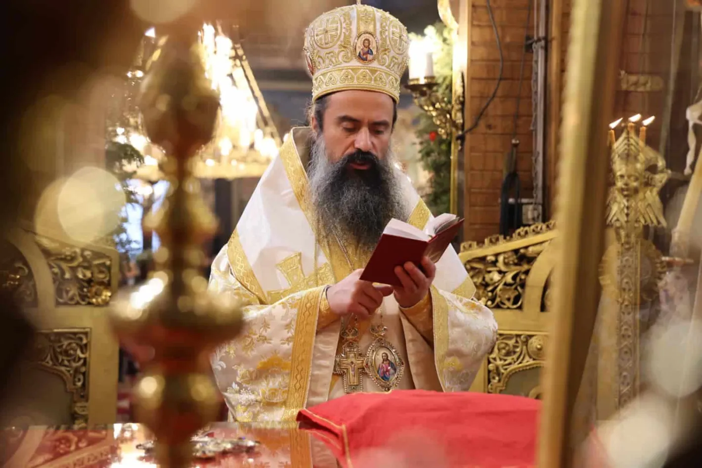 Патриарх Даниил и Светият синод с послание за Великден: Христовото Възкресение е надежда в смутни времена