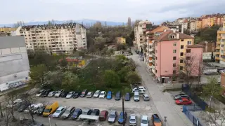 Чие е мястото пред входа и имаме ли право да го „запазваме“?