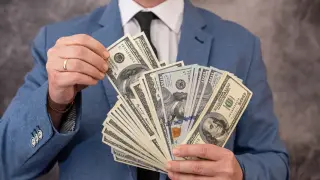 Колко милионери има в САЩ: Цифрата е космическа