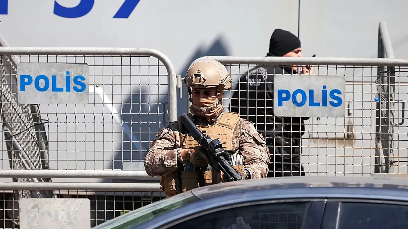 Равносметка след новата стрелба в училище в Турция: 9 жертви и 13 ранени