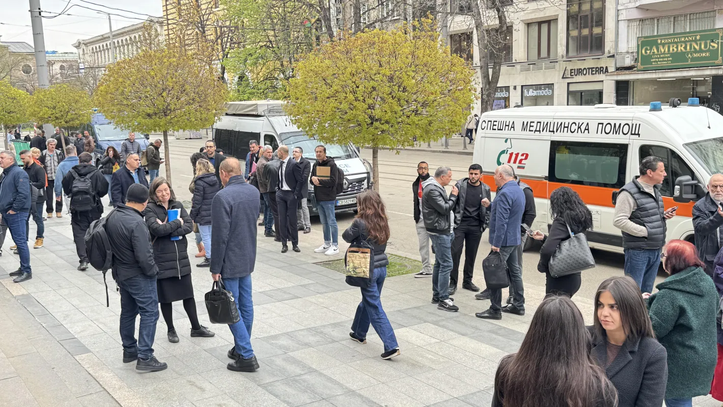 Евакуираха Съдебната палата в София заради сигнал за бомба