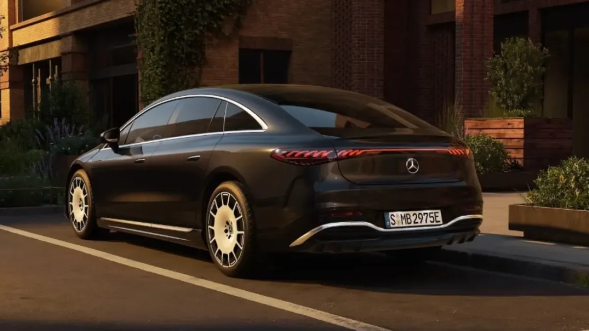 Щурвал и пробег от 926 км: Mercedes представи електрически флагман