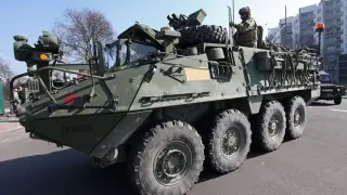 България иска по-евтини боеприпаси за "Страйкър" и повече полза за родната индустрия