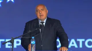 Борисов с емоционална заявка и предупреждение часове преди вота