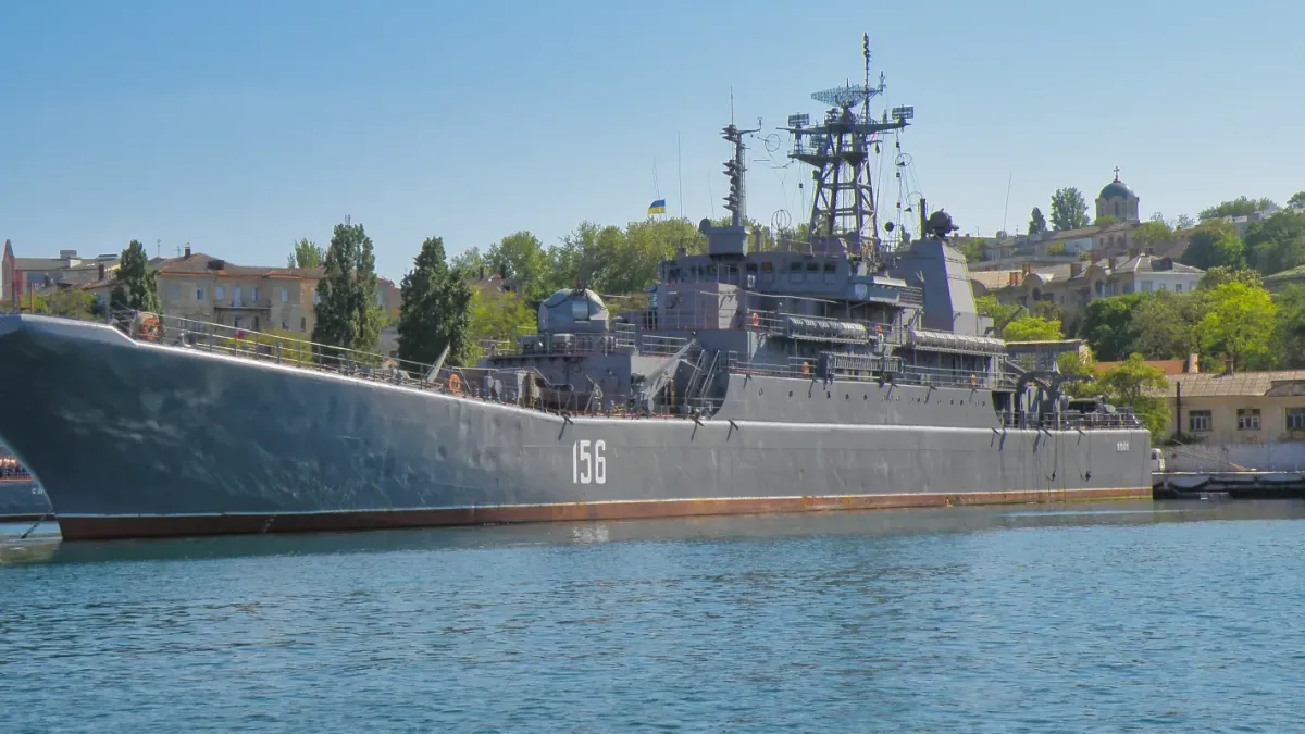 СБУ удари три руски военни кораба в Крим