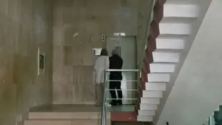 Представители на РИК – Благоевград заседнаха в асансьор